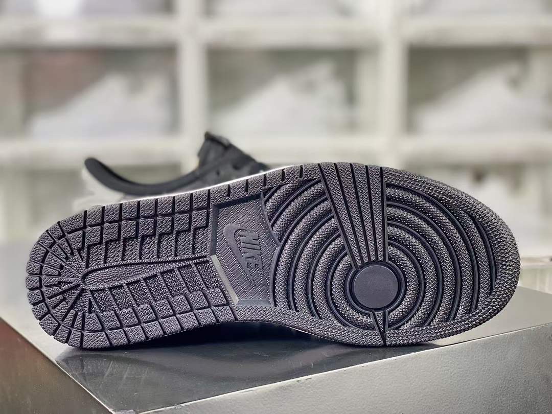 Nike Air Jordan1 Retro Low OJ