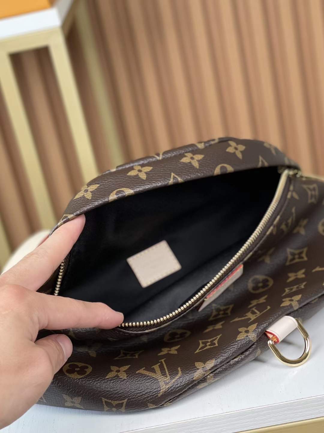 루이비통 범백 모노그램