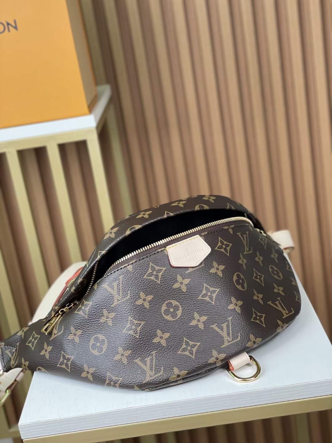 루이비통 범백 모노그램