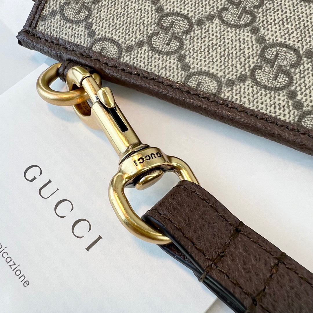 구찌 오피디아 파우치