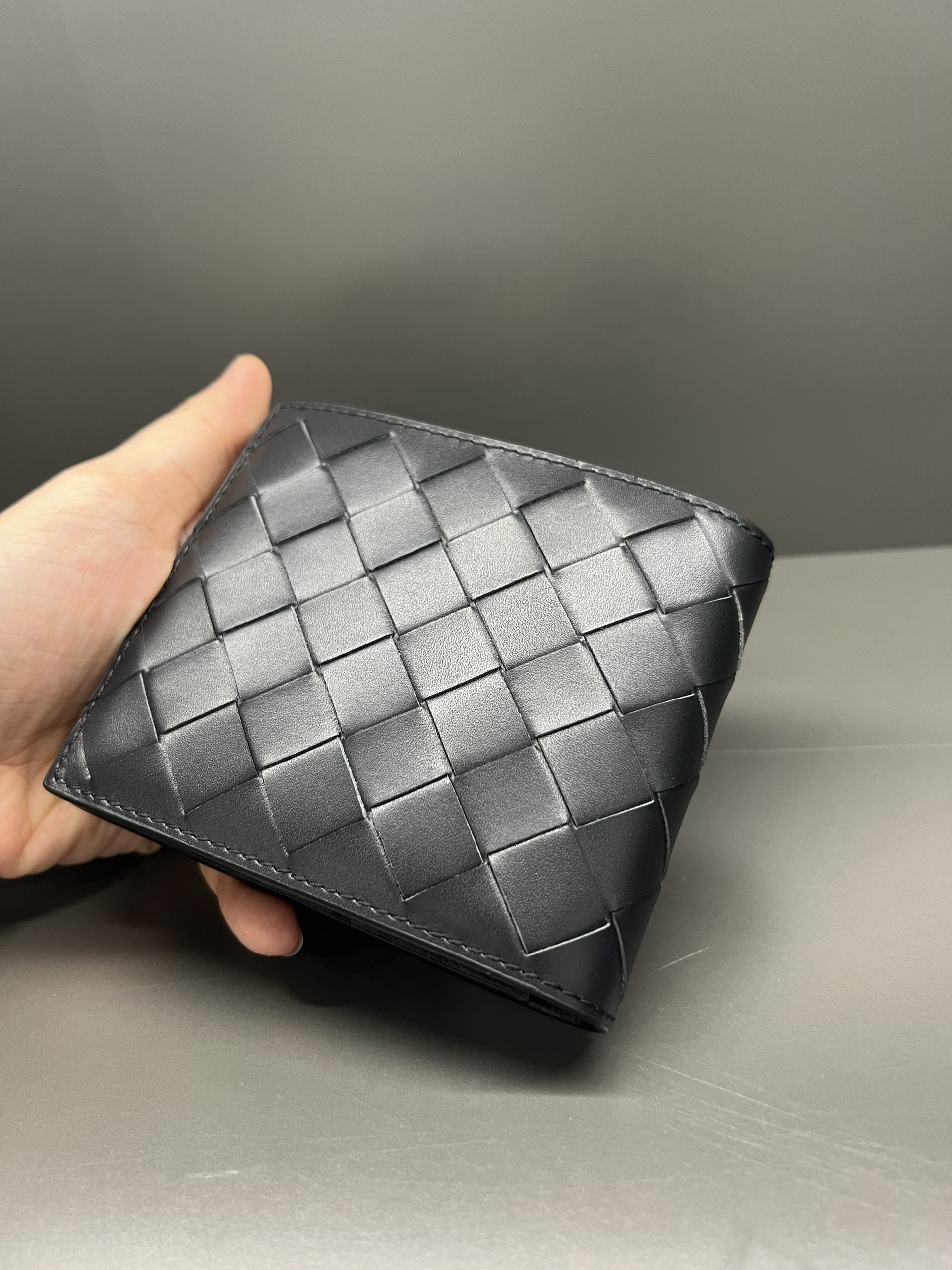 보테가 Bi-Fold Wallet