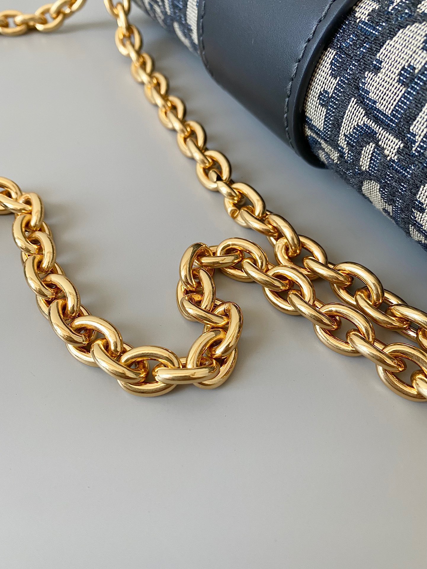 디올 Montaigne 여자가방