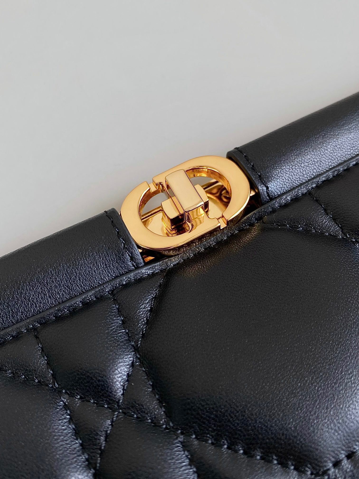 디올 Caro 여자가방