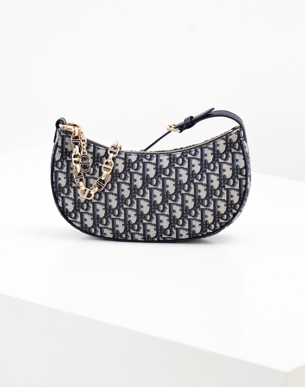 디올 여성 숄더백