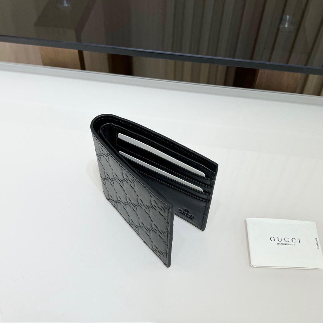 구찌 Leather Bifold 남자 반지갑