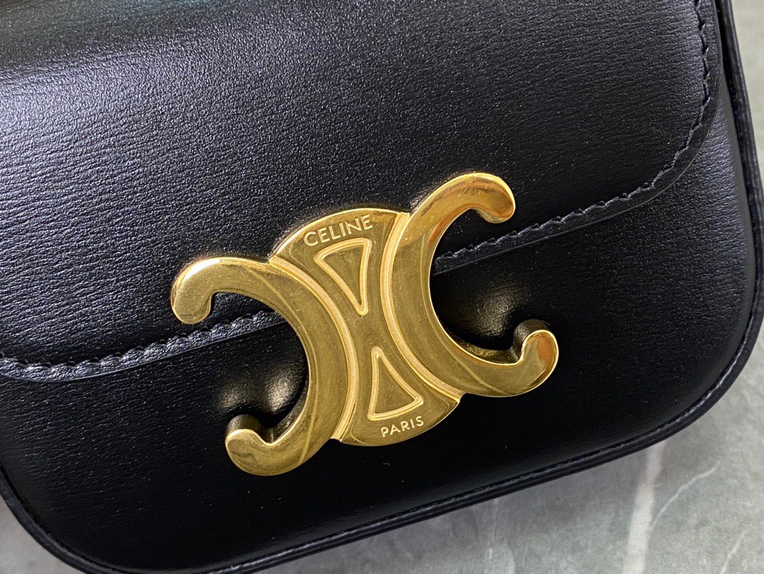 셀린느 TRIOMPHE MINI 여성 블랙 허리가방