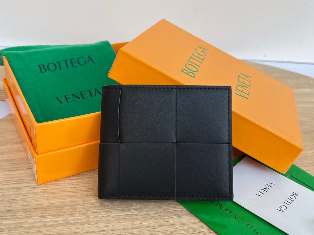 보테가 카세트 블랙 남성 반지갑