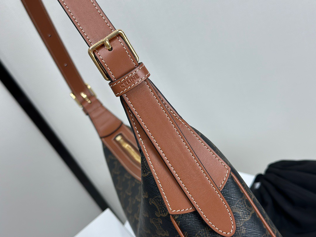 셀린느 엘로이즈 트럼펫 캔버스 여성 숄더백