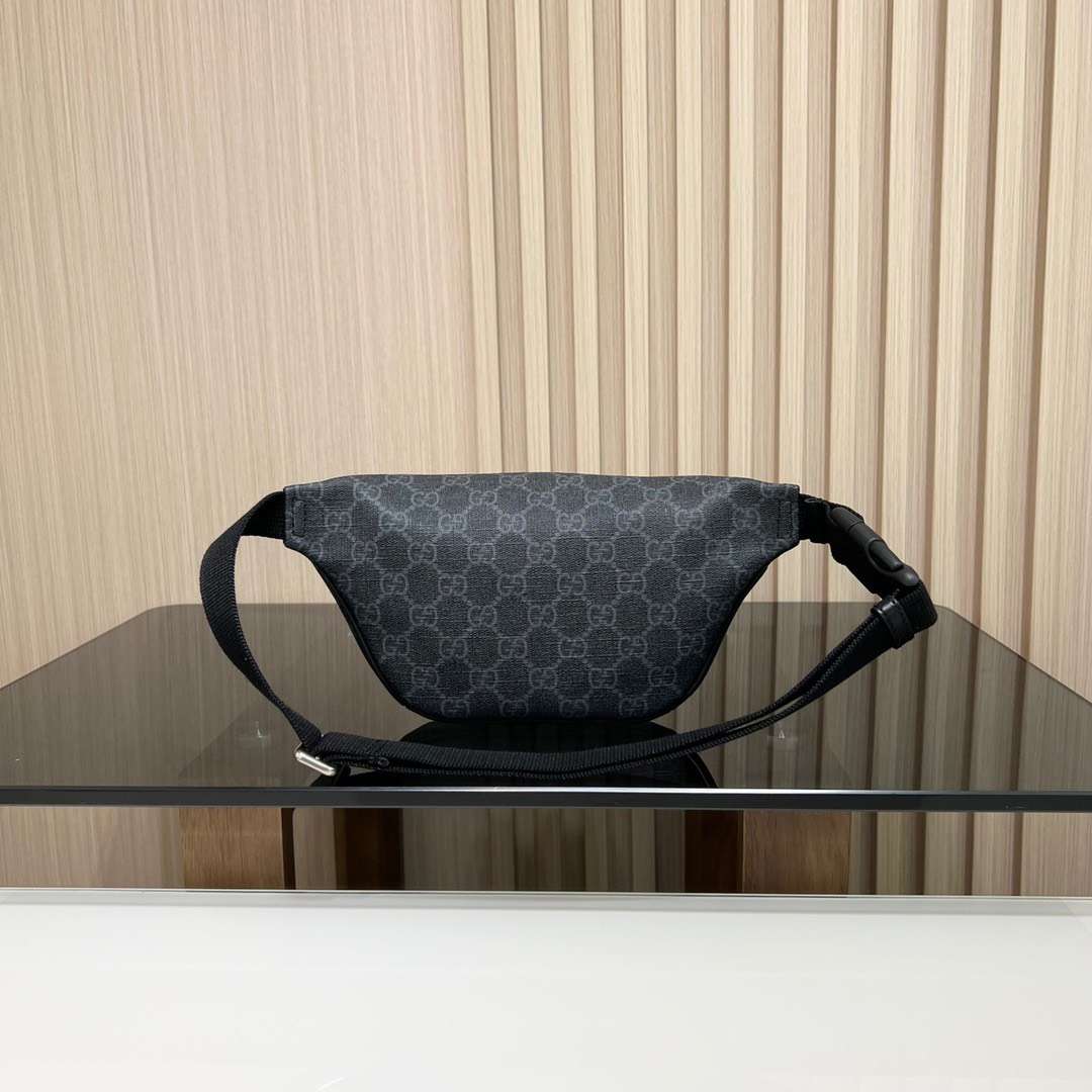 구찌 GG SUPREME 남성 허리백