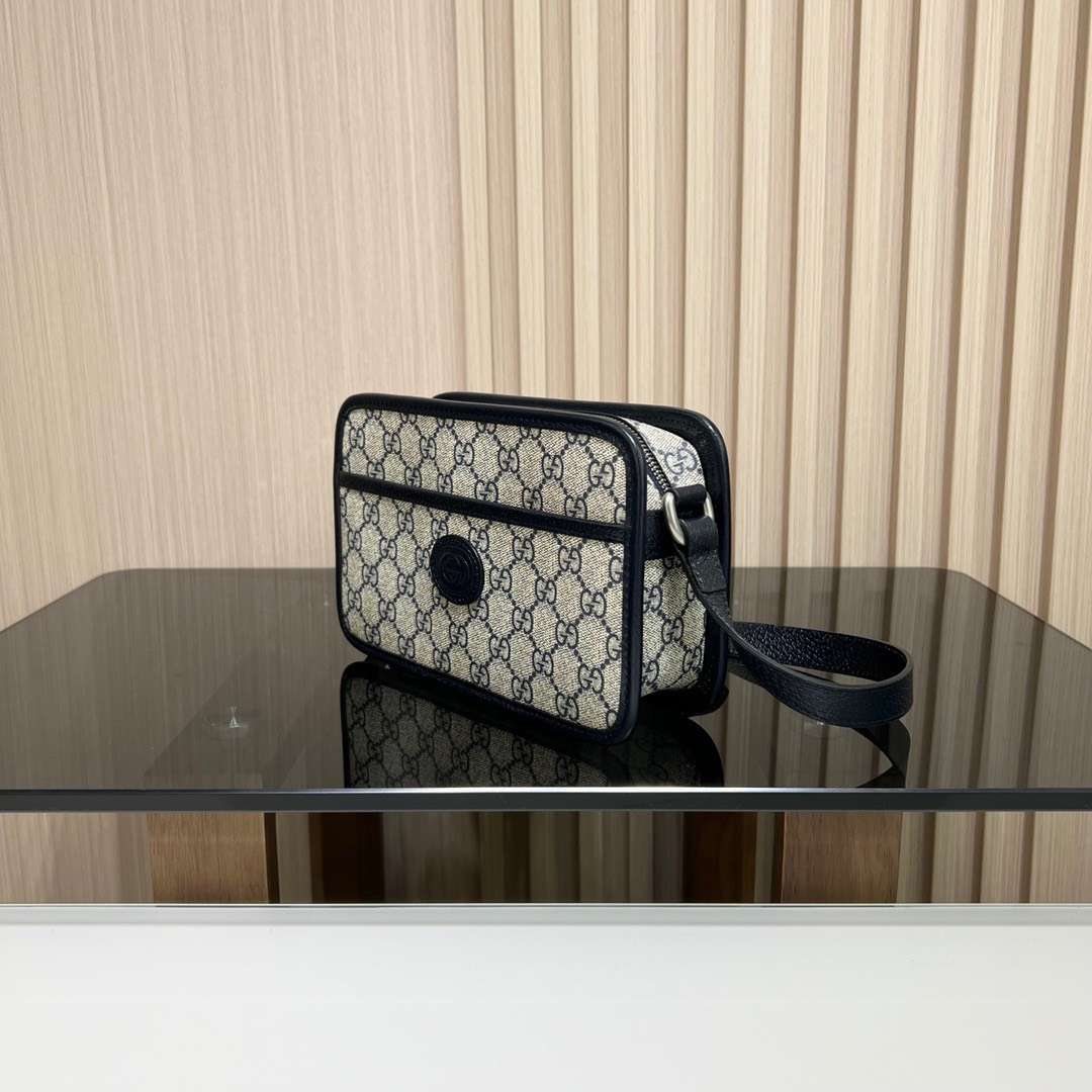 구찌 GG SUPREME 크로스백