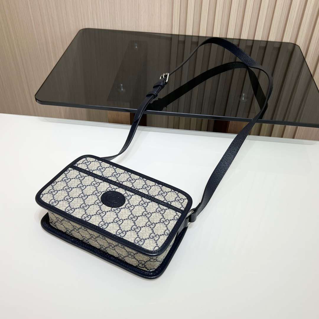 구찌 GG SUPREME 크로스백