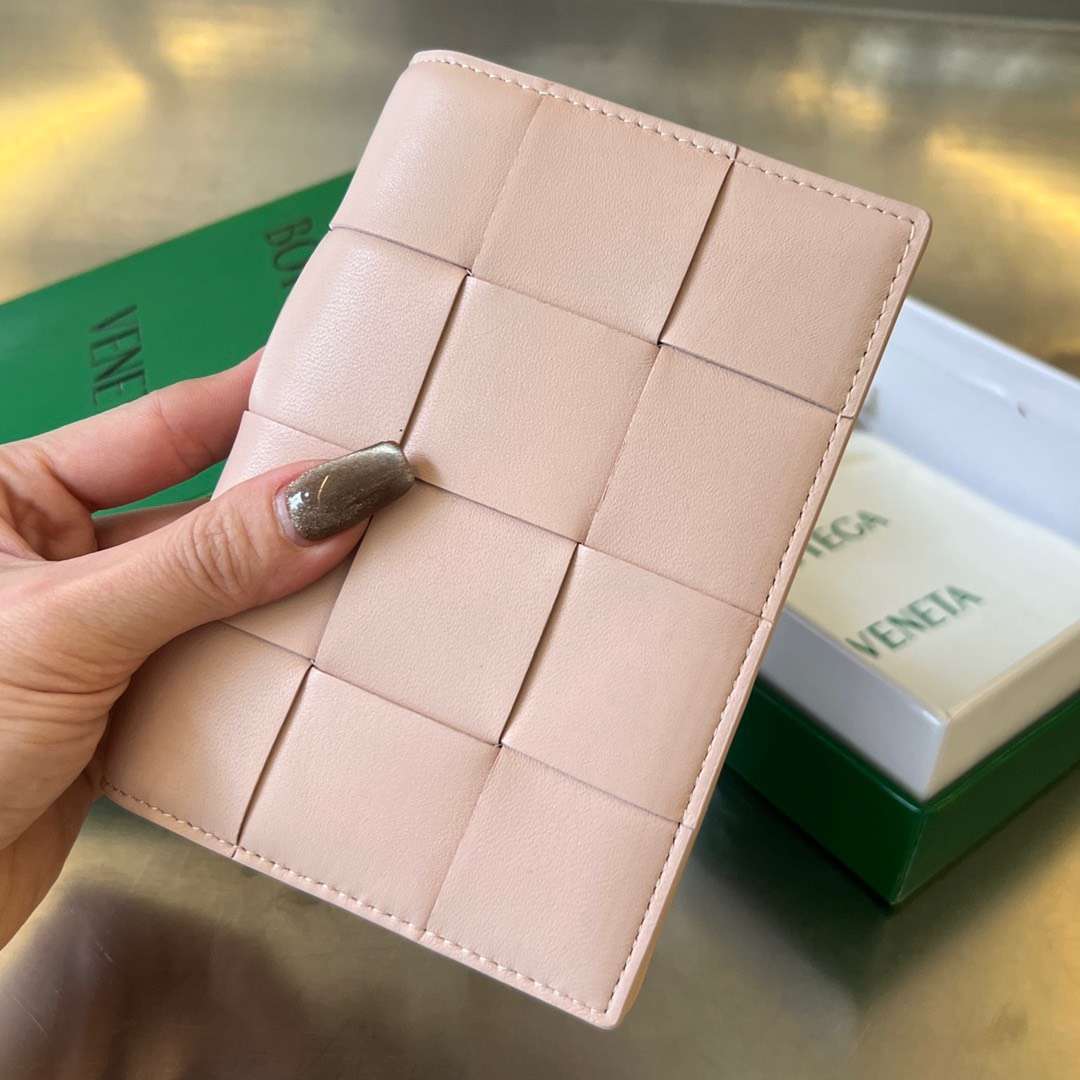 보테가 Medium Cassette 카드 지갑 (3컬러)