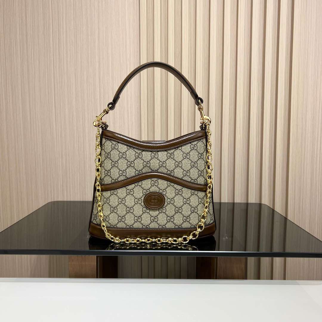 구찌 Large Interlocking 여성 숄더백