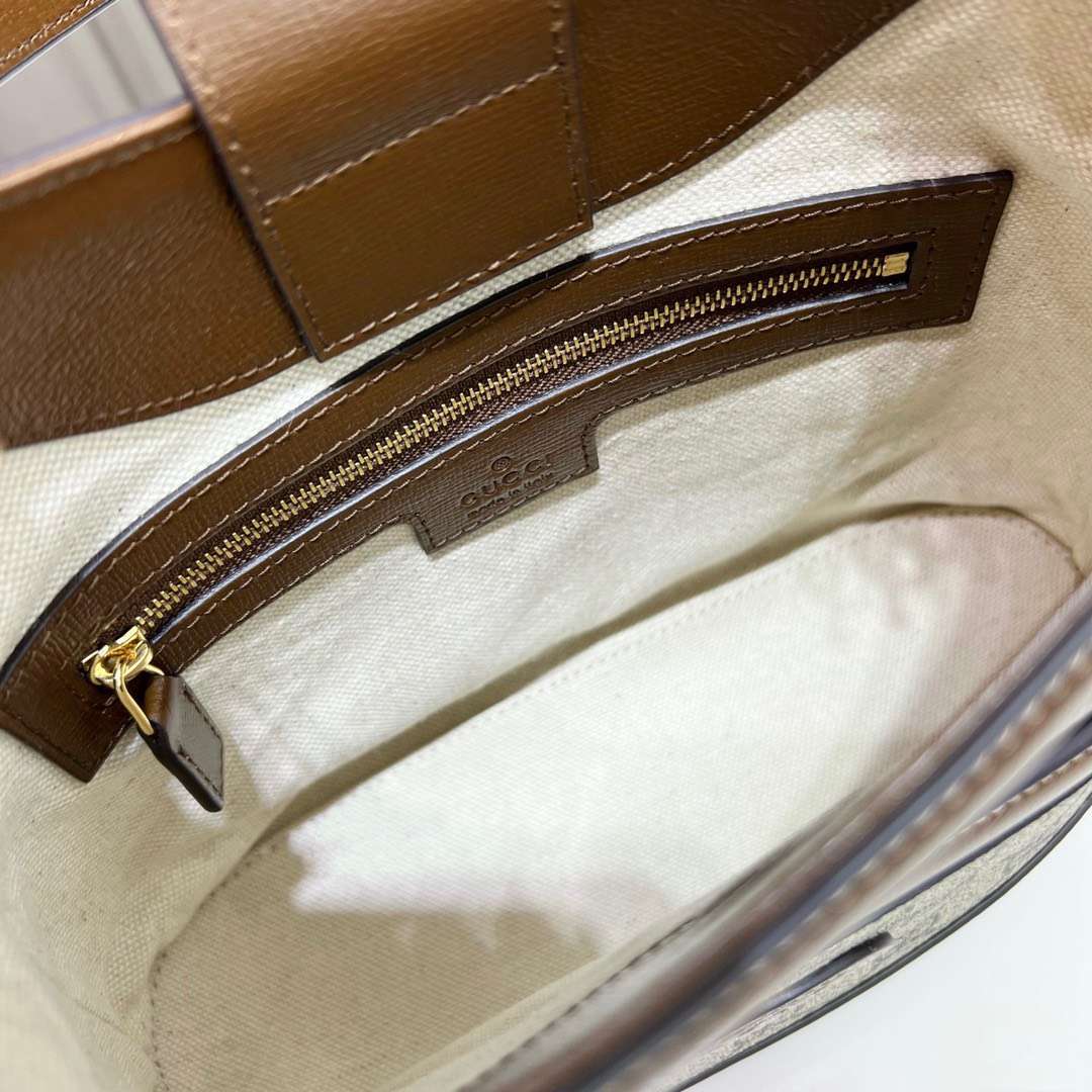 구찌 Large Interlocking 여성 숄더백