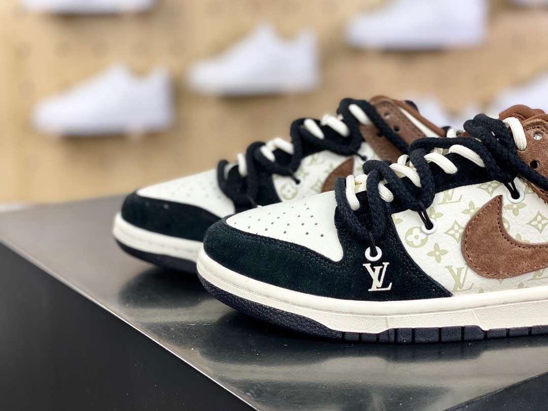Louis Vuitton x Travis Scott x Nike Air Jordan 남여공용 스니커즈