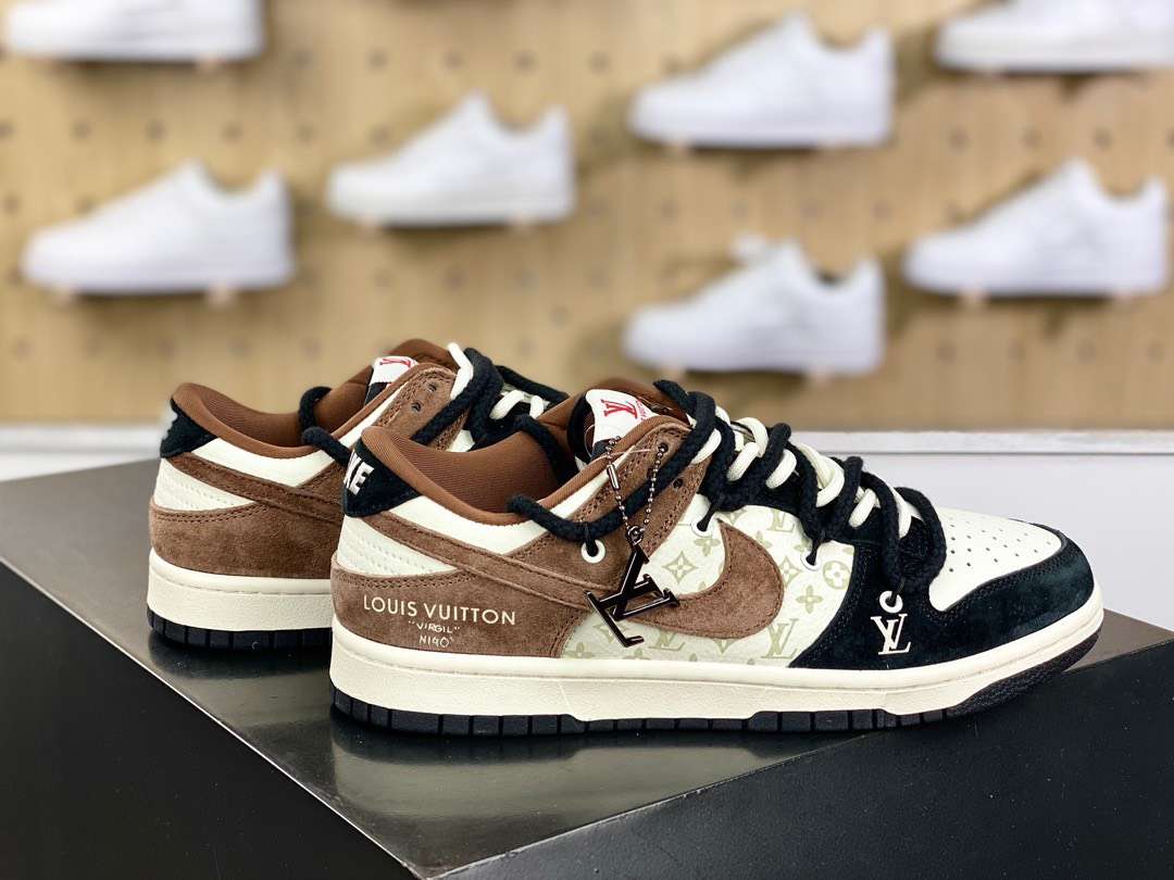 Louis Vuitton x Travis Scott x Nike Air Jordan 남여공용 스니커즈