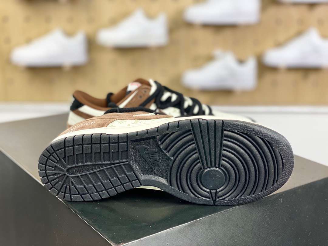 Louis Vuitton x Travis Scott x Nike Air Jordan 남여공용 스니커즈