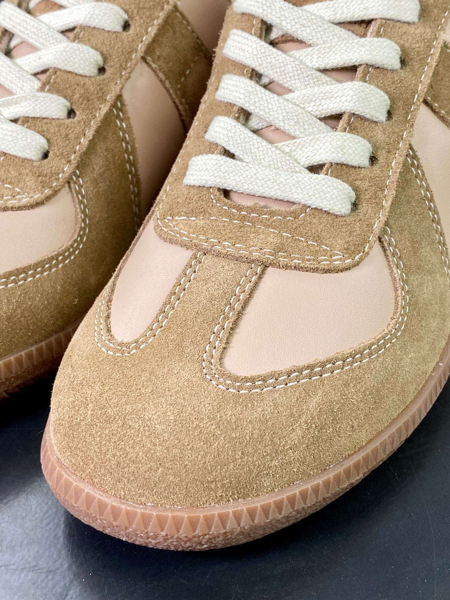 Maison Margiela 22 Classic Replica Leather Low 남여공용 스니커즈 (2컬러)