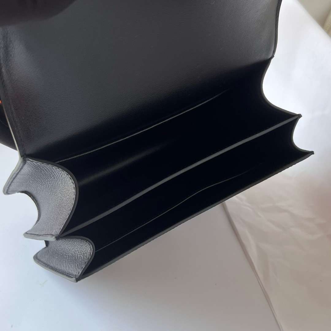 에르메스 CONSTANCE 18CM EPSOM 여성 가방 (2컬러)