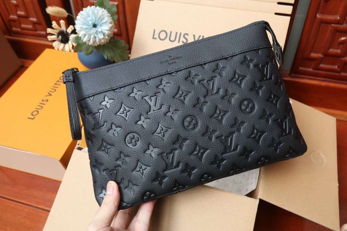 루이비통 MONOGRAM ECLIPSE 클러치