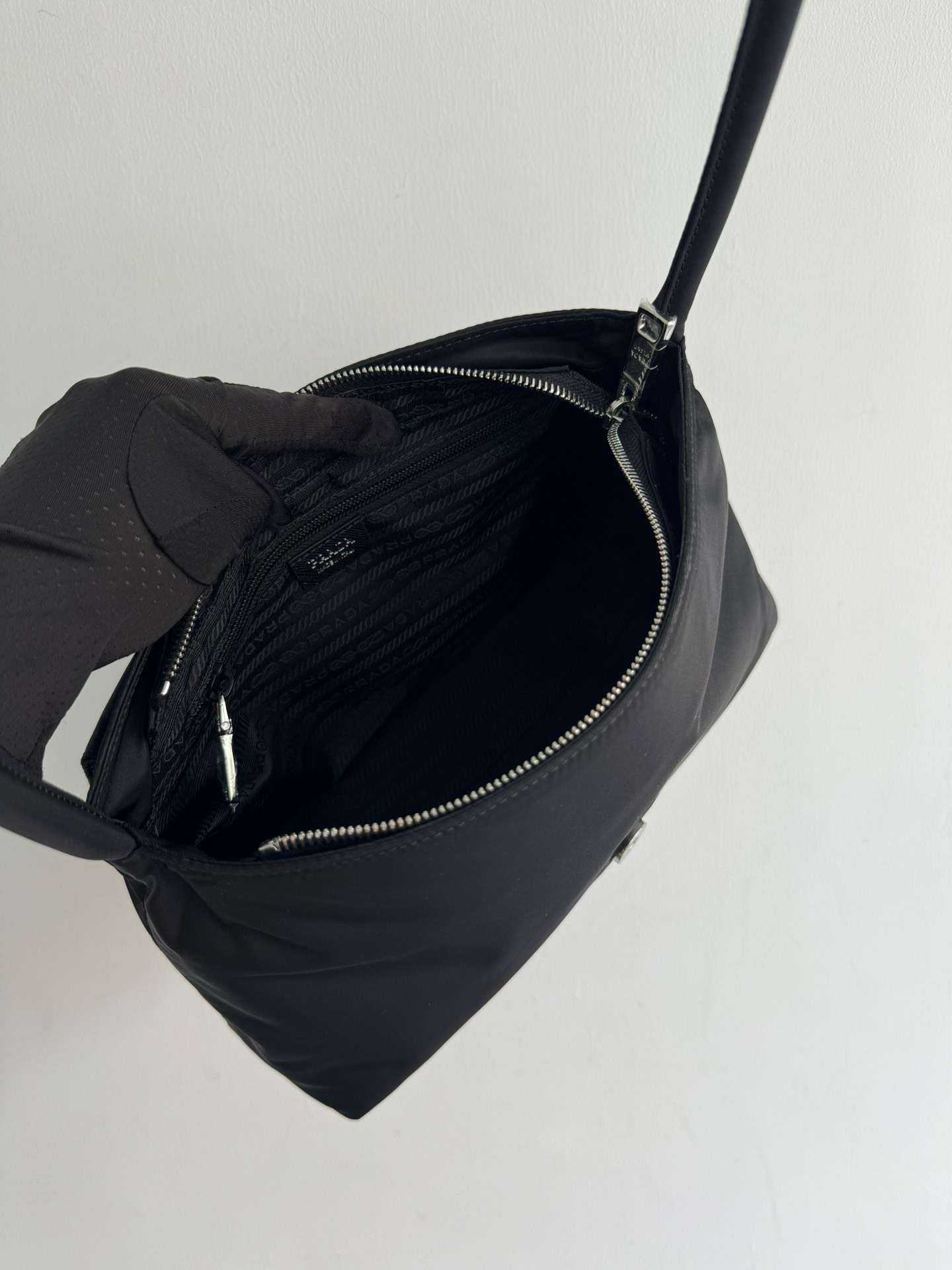 프라다 Hobo 여성 숄더백