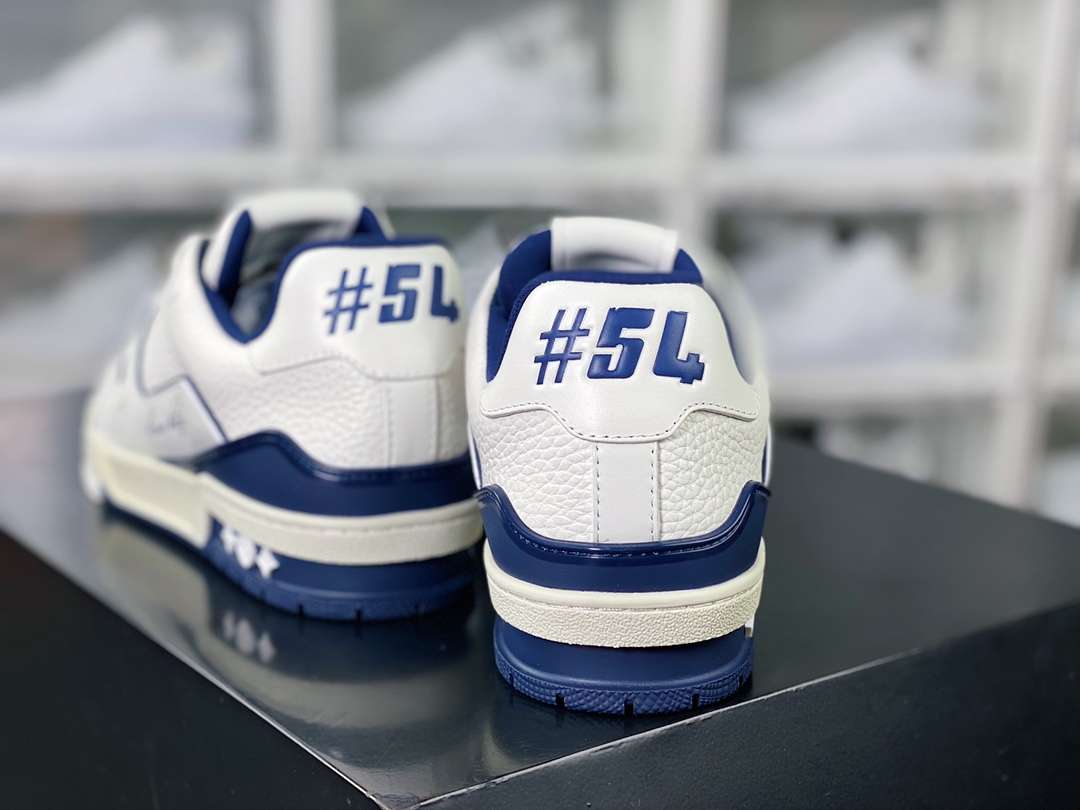 루이비통 Trainer Sneaker Low 남여공용 스니커즈