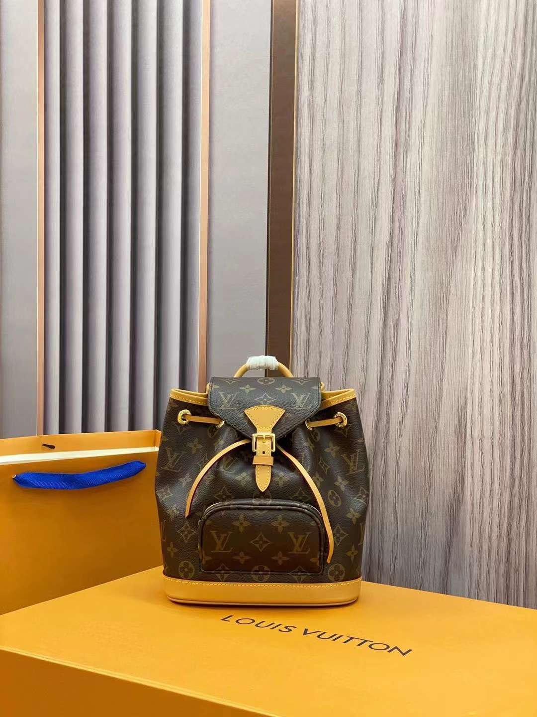 루이비통 Mini Montsouris 여성 가방