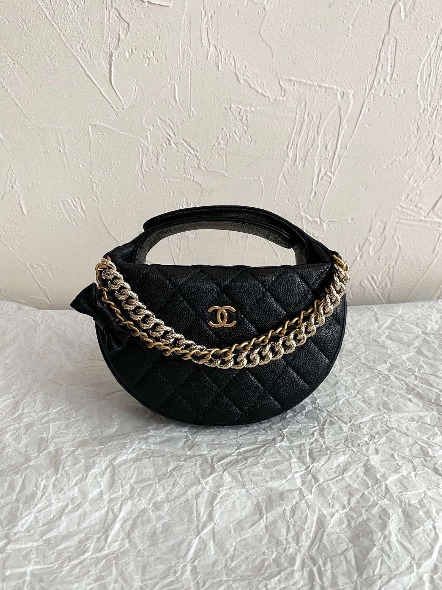 샤넬 23C Mini Pouch 여성 핸드백 (2컬러)