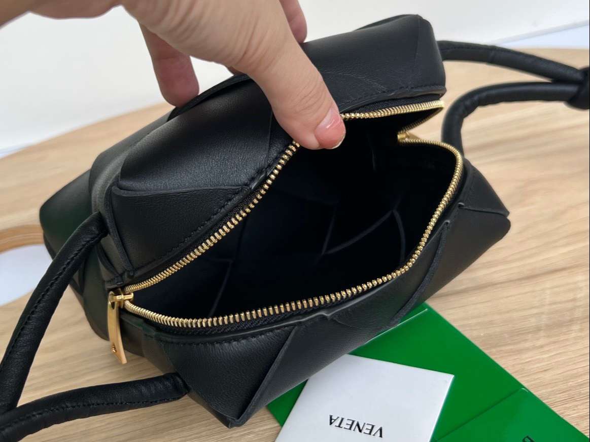 보테가 CASSETTE 여성 가방