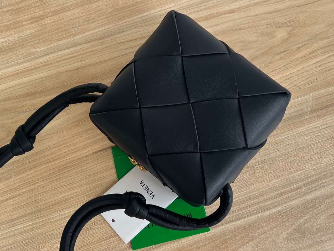 보테가 CASSETTE 여성 가방