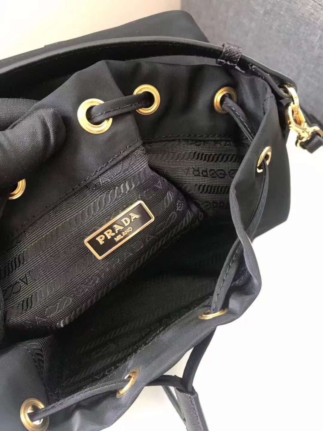 프라다 듀엣 리나일론 여성 숄더백