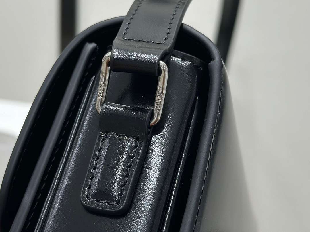 셀린느 트리오페 미디움 여성 숄더백