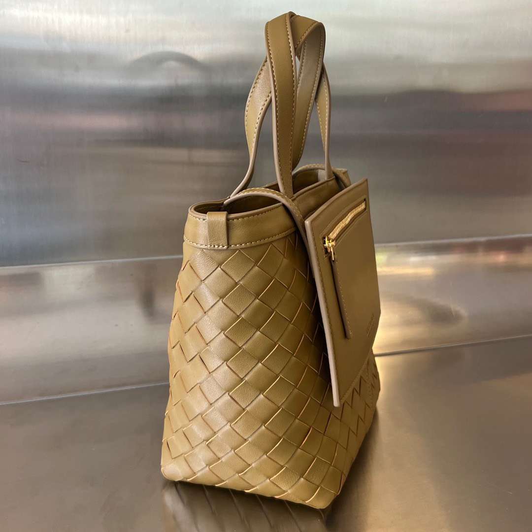 보테가 Flip Flap Tote 여성 가방 (2컬러)