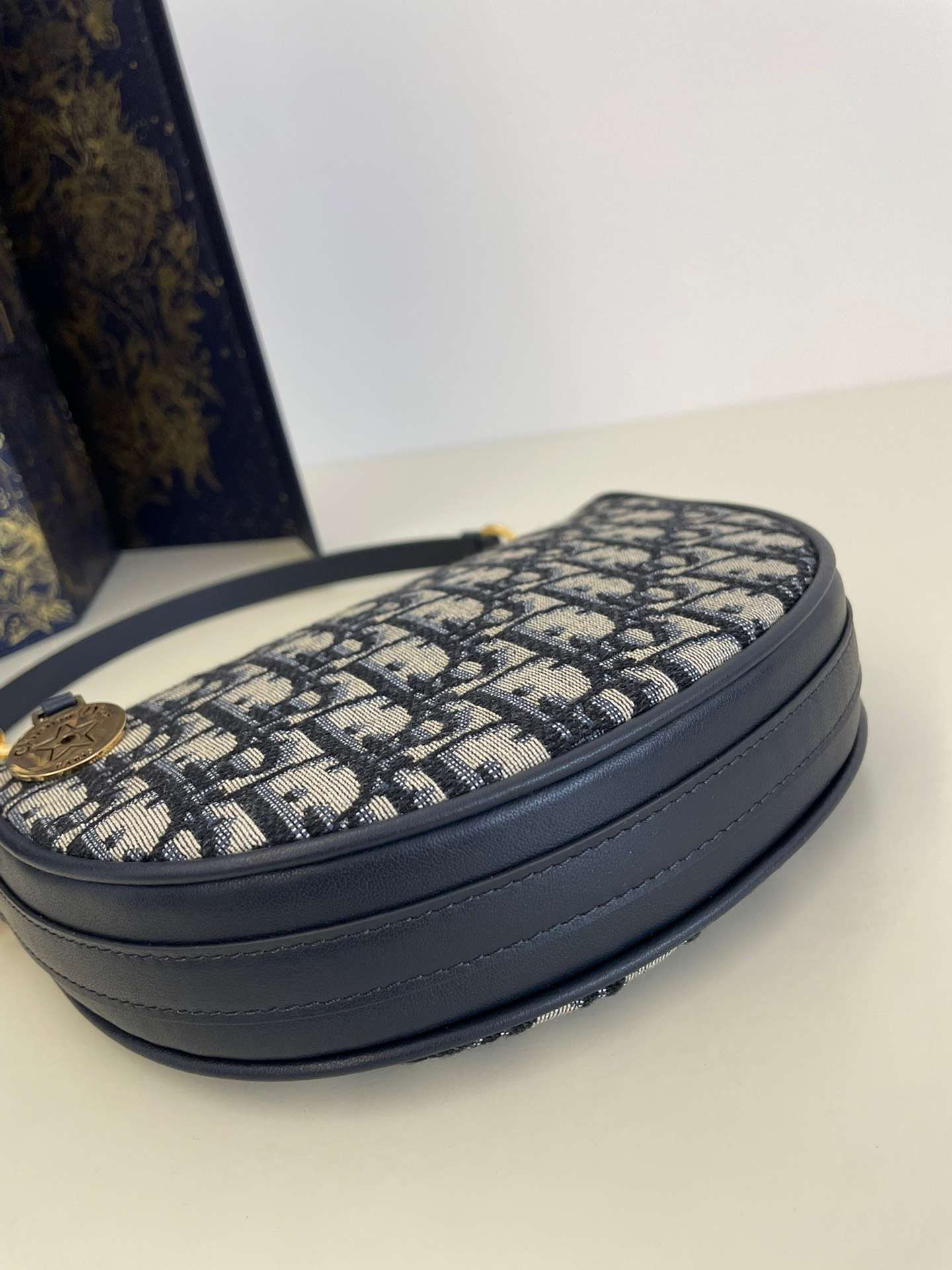 디올 CALLISTO 여성 호보백