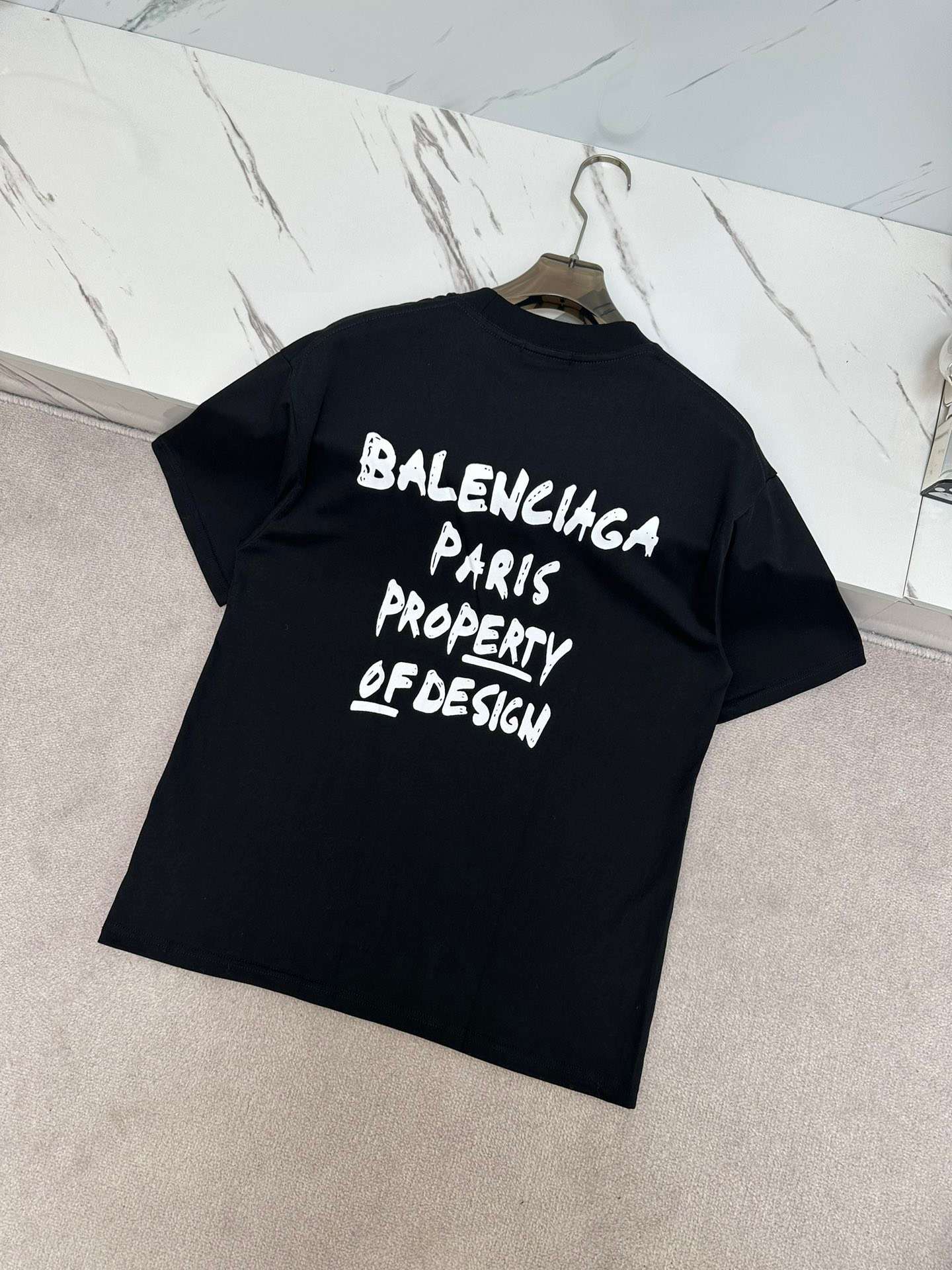 발렌시아가 베이직 남성 반팔티