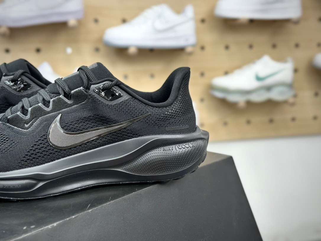 나이키 TRIPLE BLACK 남여공용 스니커즈