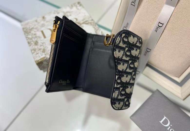 디올 Saddle Flap 여성 지갑
