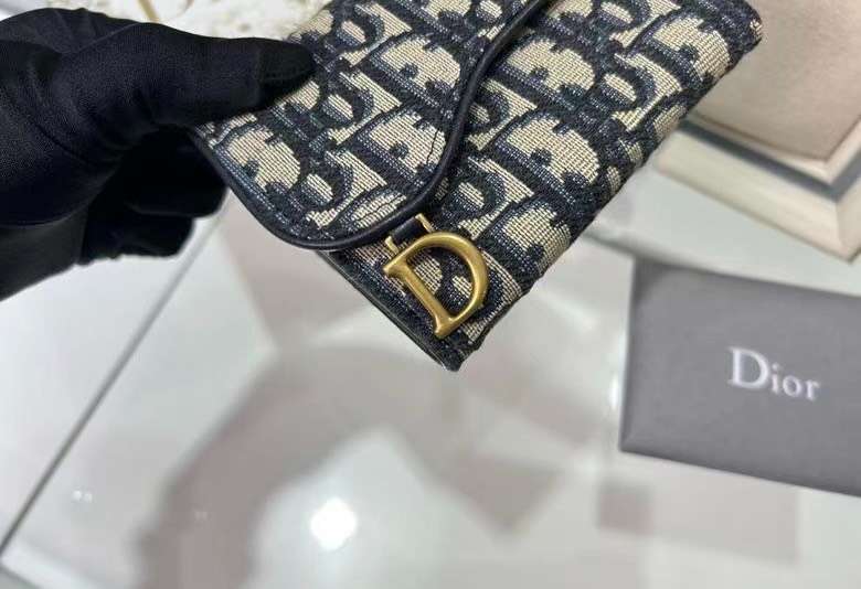 디올 Saddle Flap 여성 지갑