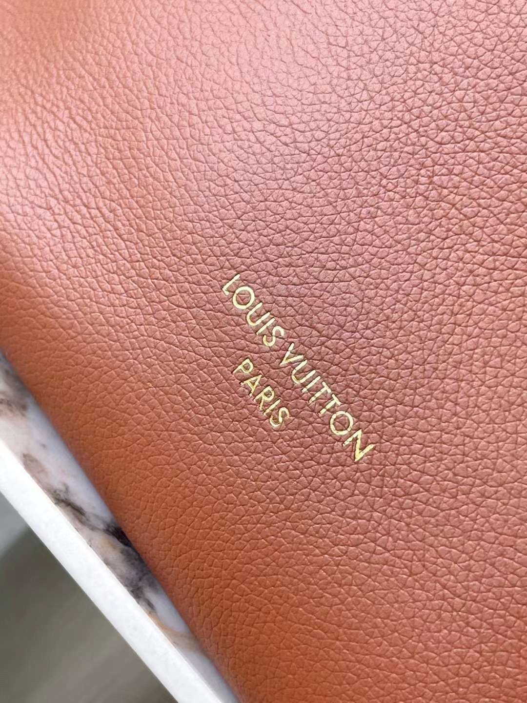 루이비통 로우 키 여성 호보백