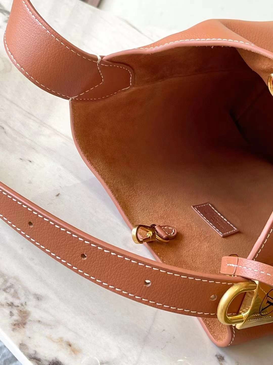 루이비통 로우 키 여성 호보백