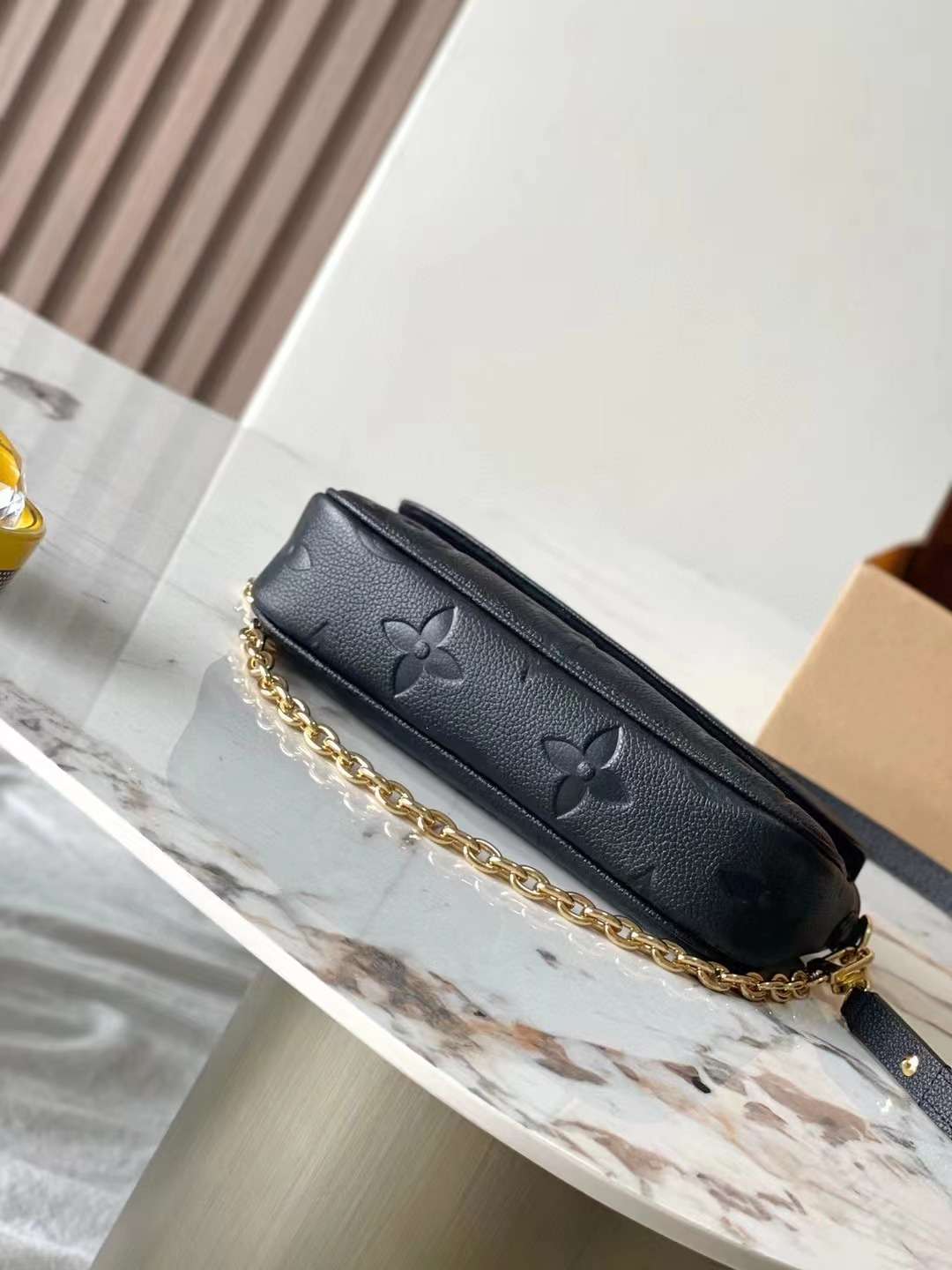 루이비통 월릿 온 체인 아이비 숄더백