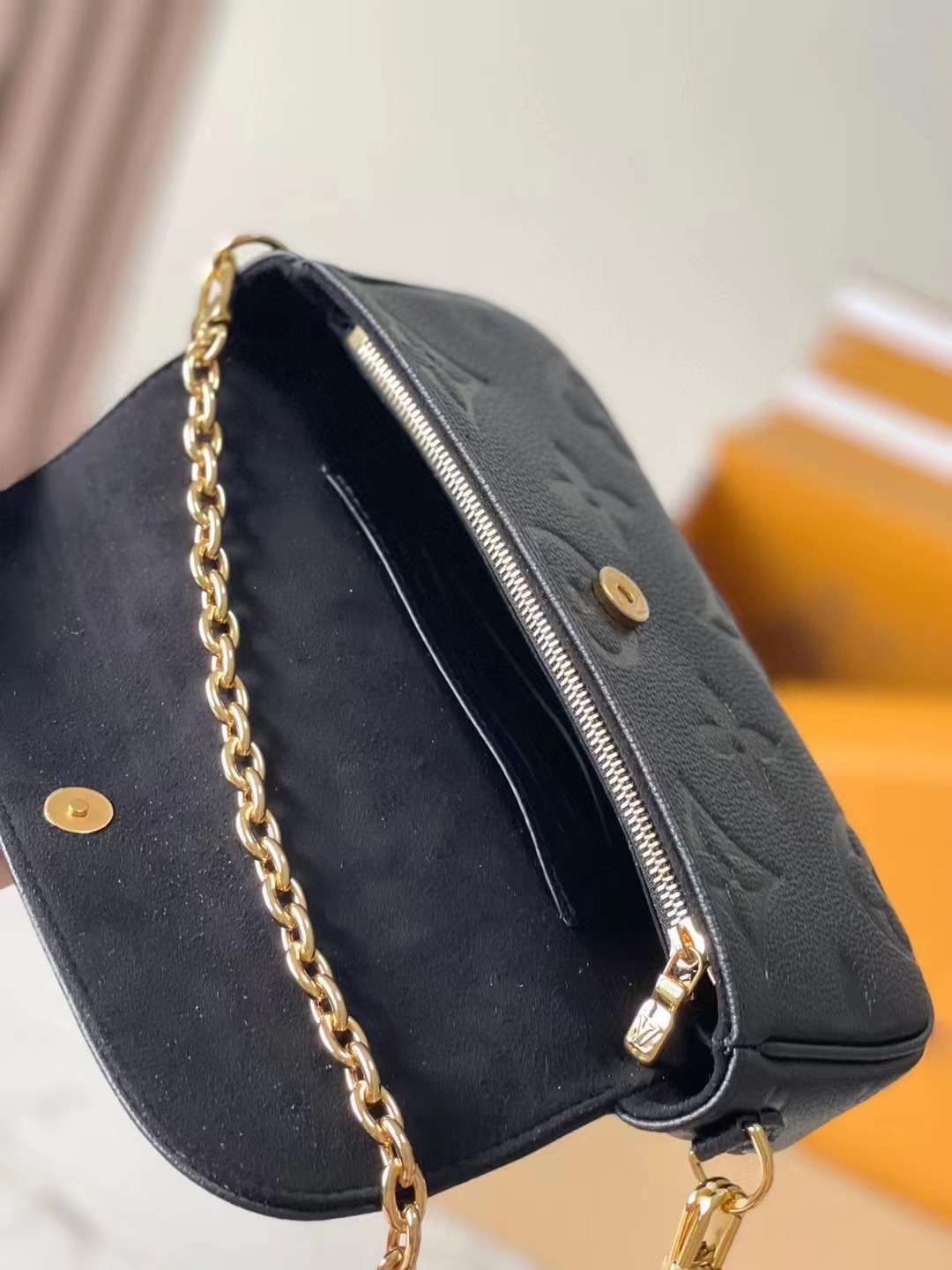 루이비통 월릿 온 체인 아이비 숄더백