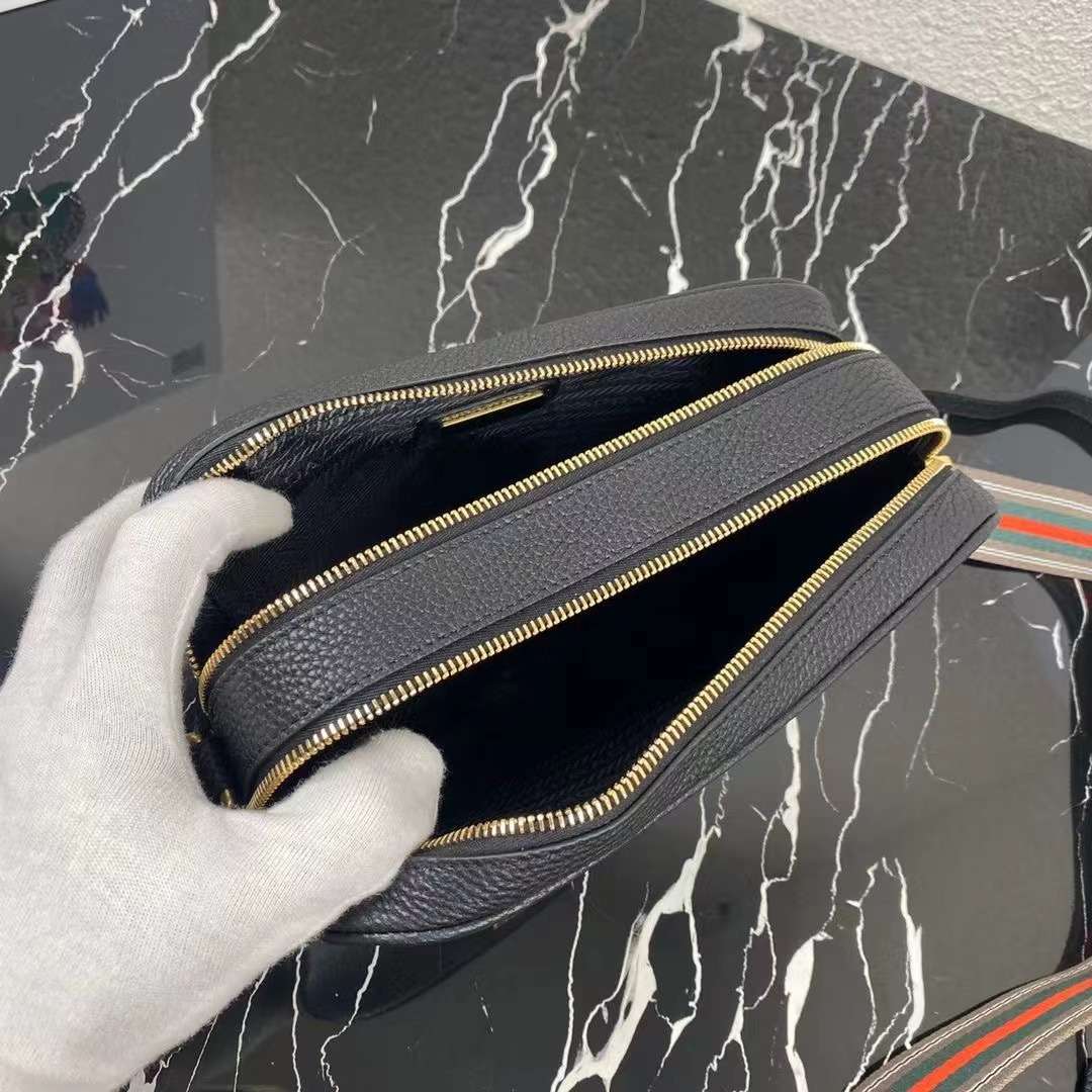 프라다 테수토 포코노 나일론 여성 크로스백