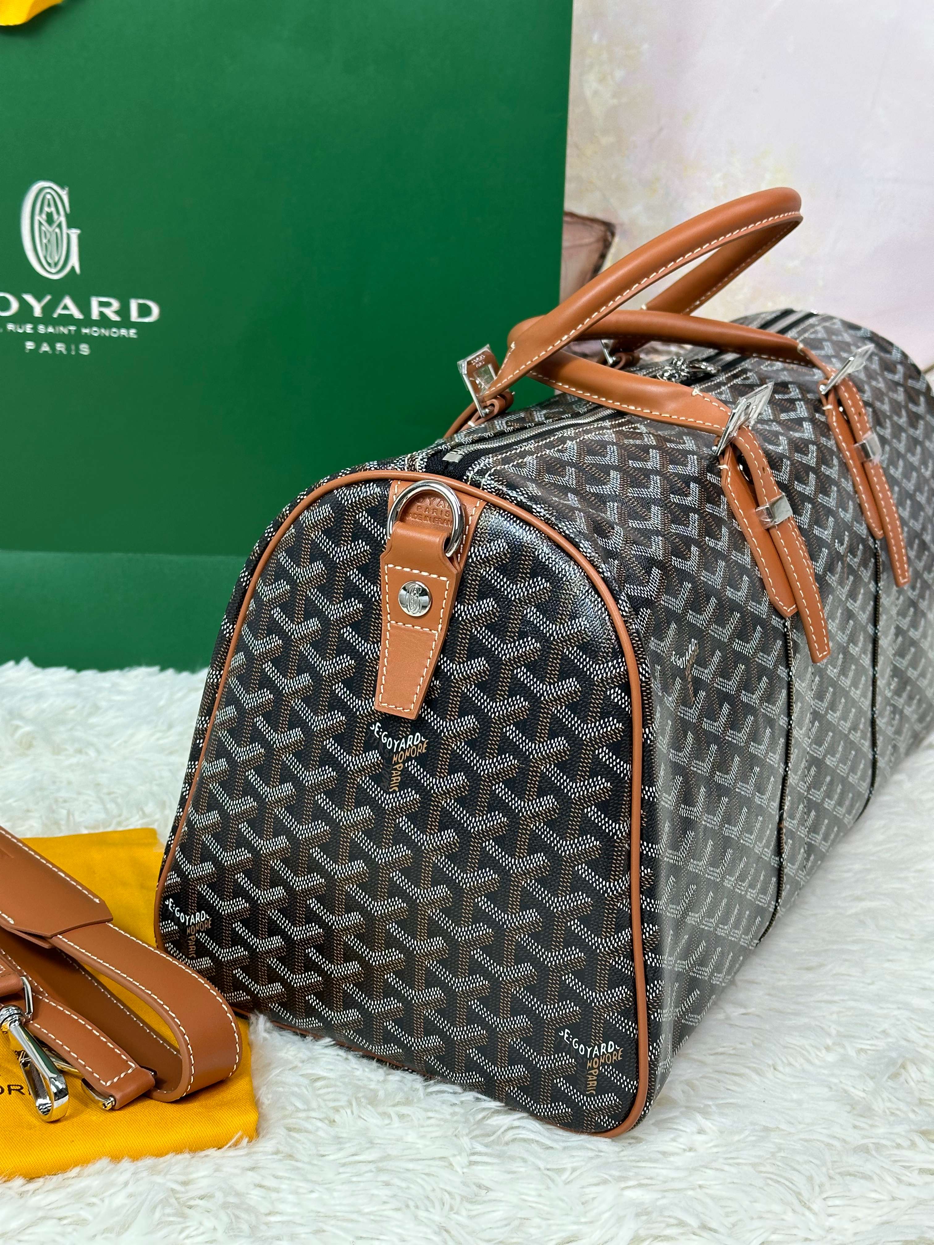 고야드 여행가방 남여공용 보스턴백