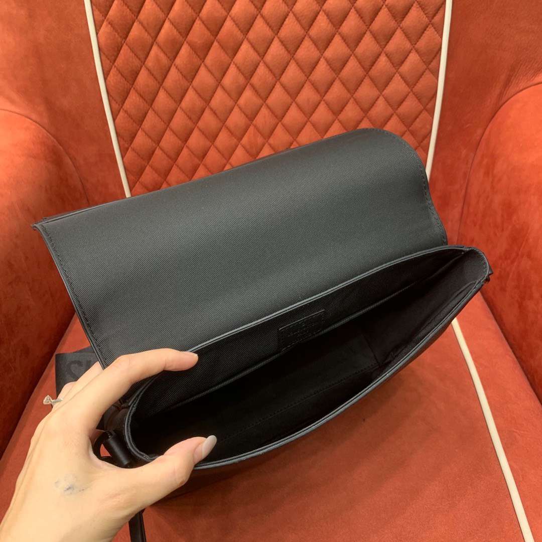 루이비통 Aerogram Messenger 남성 블랙 가방