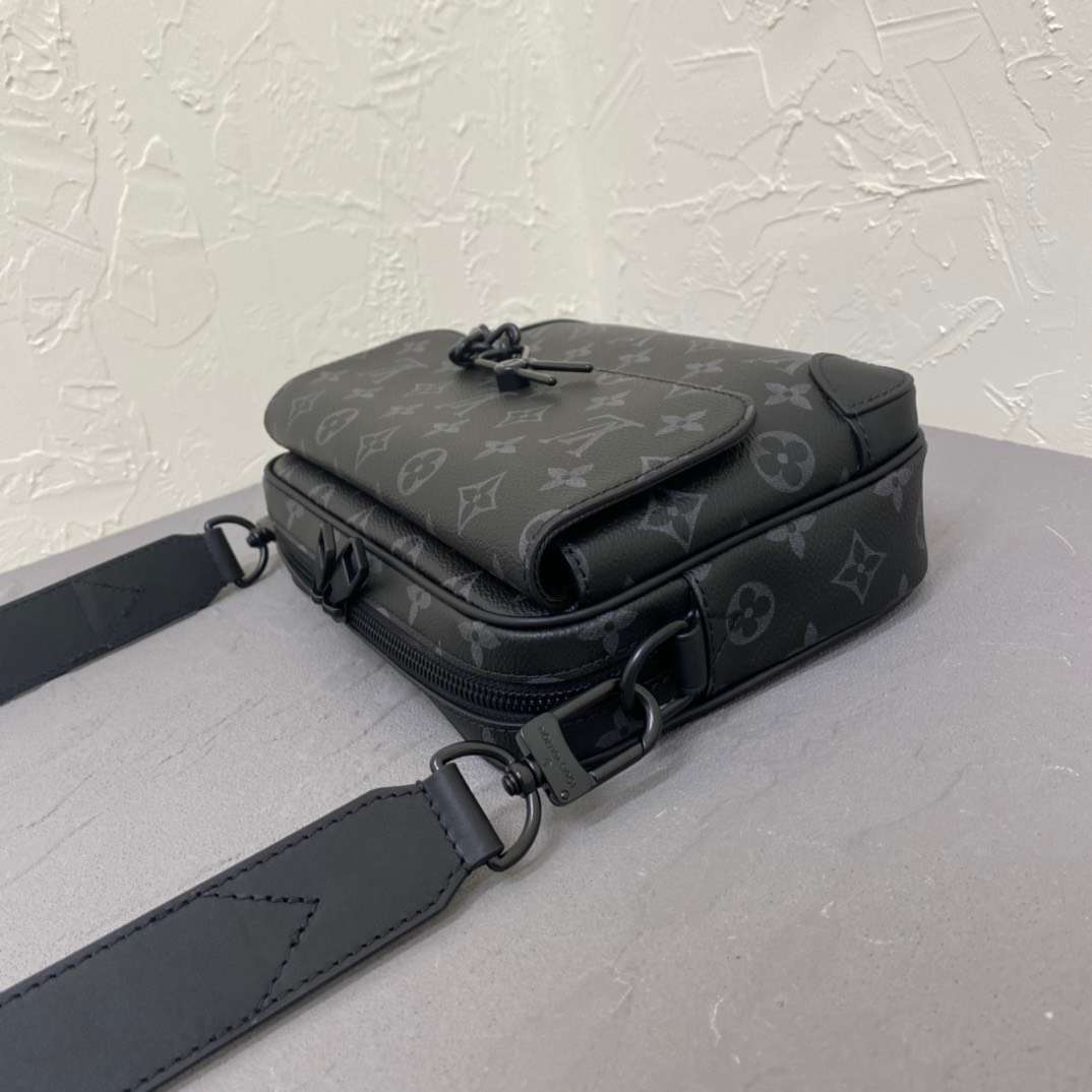 루이비통 Steamer Messenger Monogram Eclipse 남성 가방