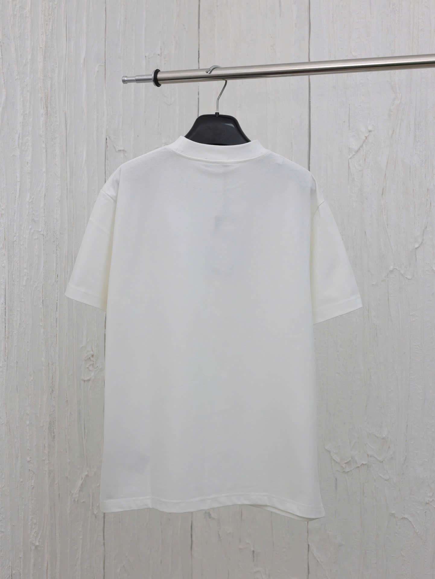 디올 DIOR 자수 남여공용 반팔티 (2컬러)