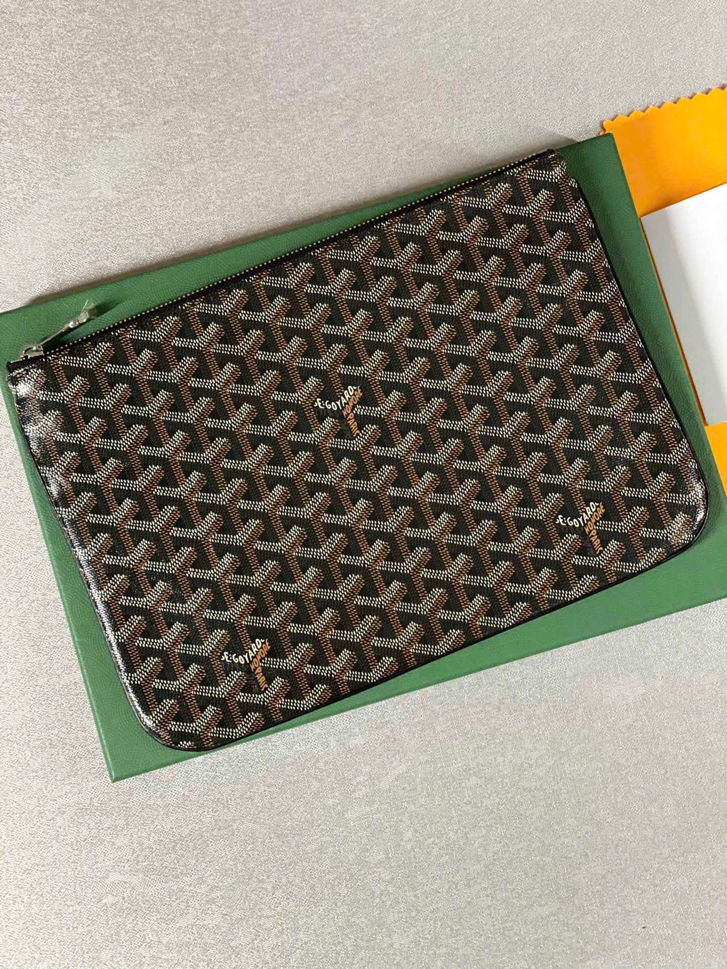 고야드 세나 클러치 MM