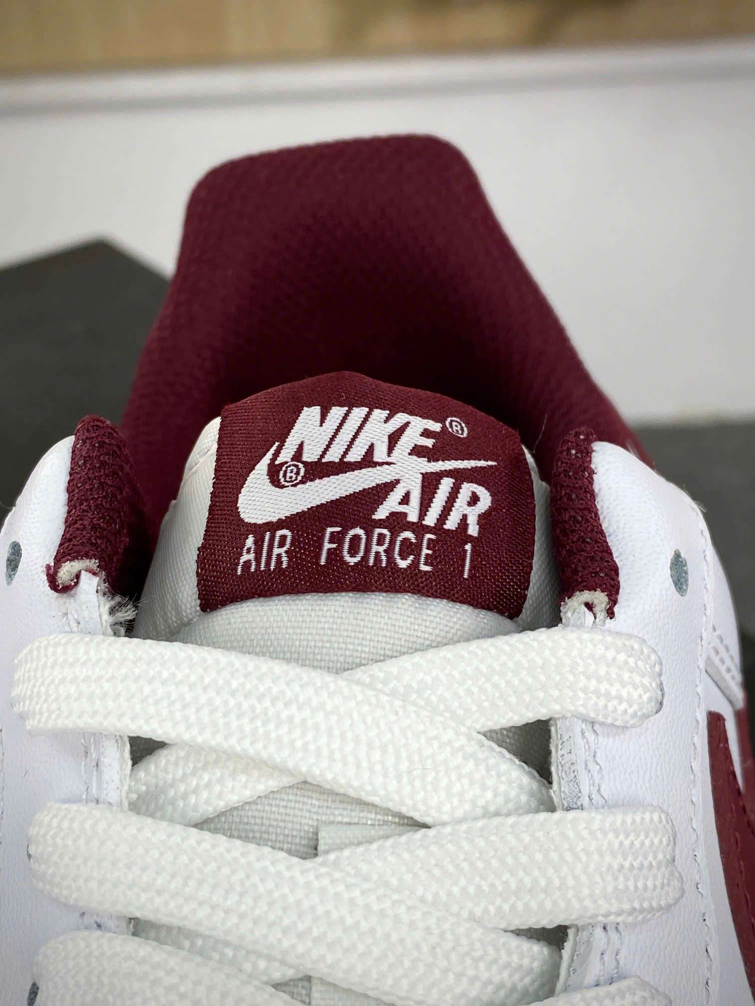 나이키 AIR FORCE WHITE TEAM RED 남여공용 스니커즈