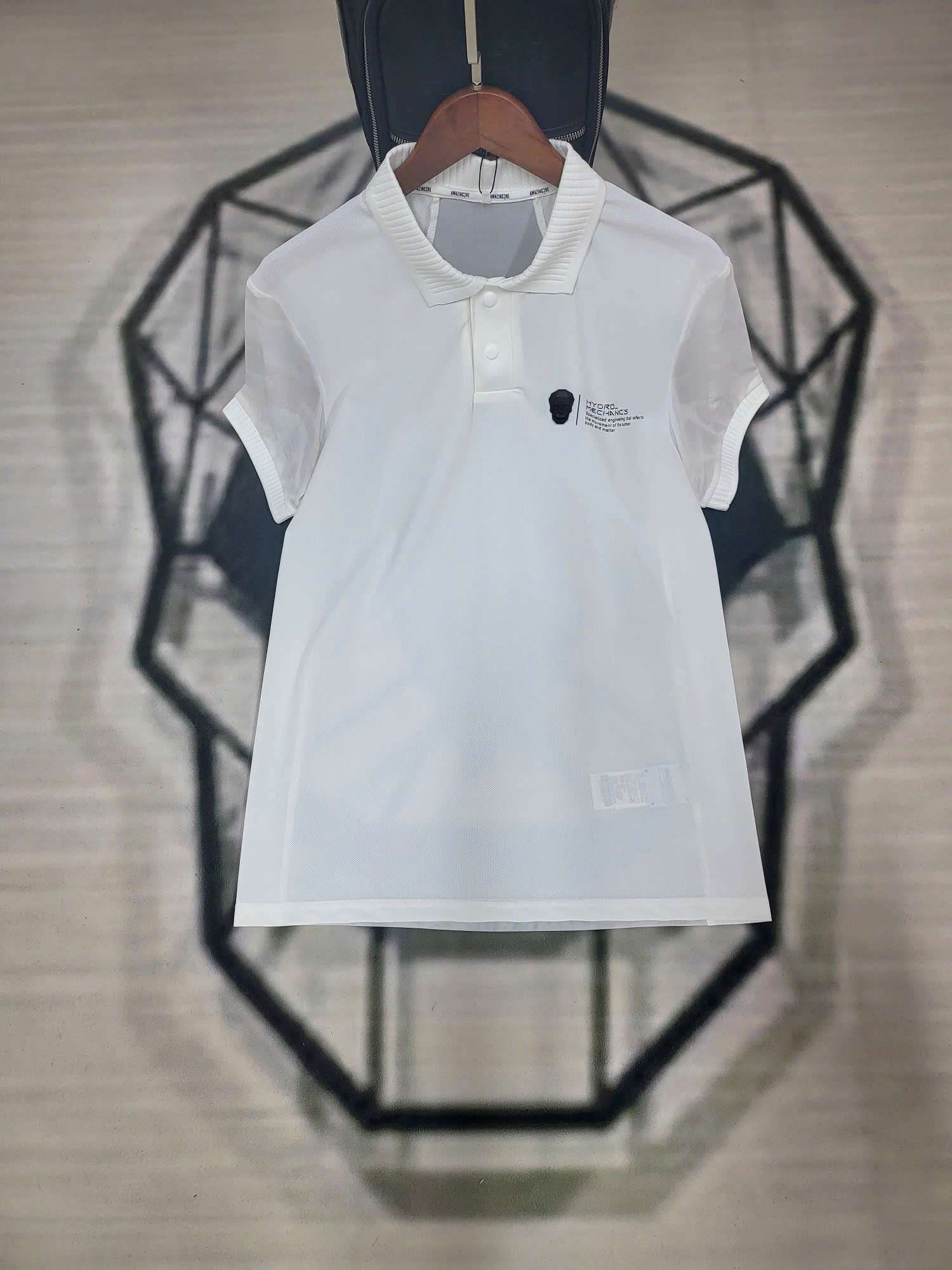 어메이징크리 AIR CIRCUIT 가슴 로고  남성 골프 반팔티 (2컬러)